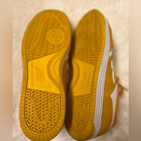 Men’s new balance sneakers - Picture 2 of 5